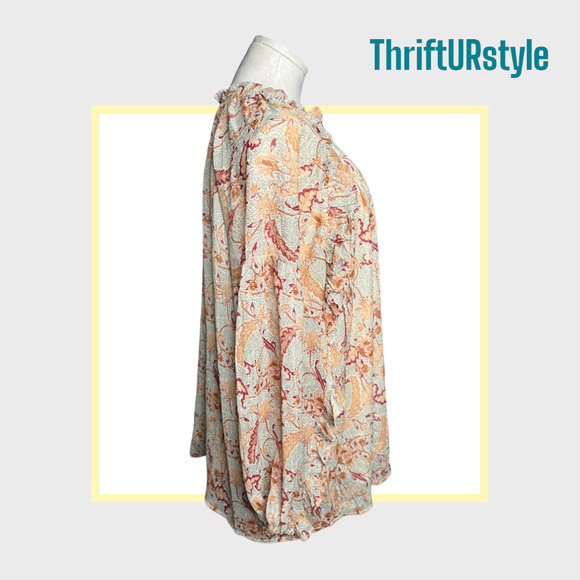 Entro‎ Women's 1X long sleeve Boho floral top, V-neck, Ruffle details - Picture 5 of 9